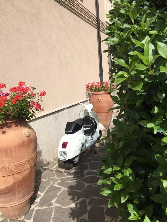 Casina Dei Marsi Bed & Breakfast Avezzano Dış mekan fotoğraf